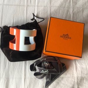 Hermes H laquered wood bracelet.